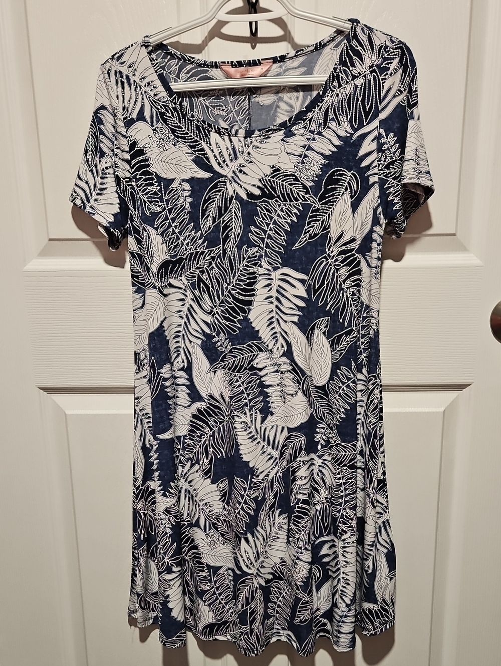 SJS Navy and White Scoop-Neck Dress with Leaf Motif